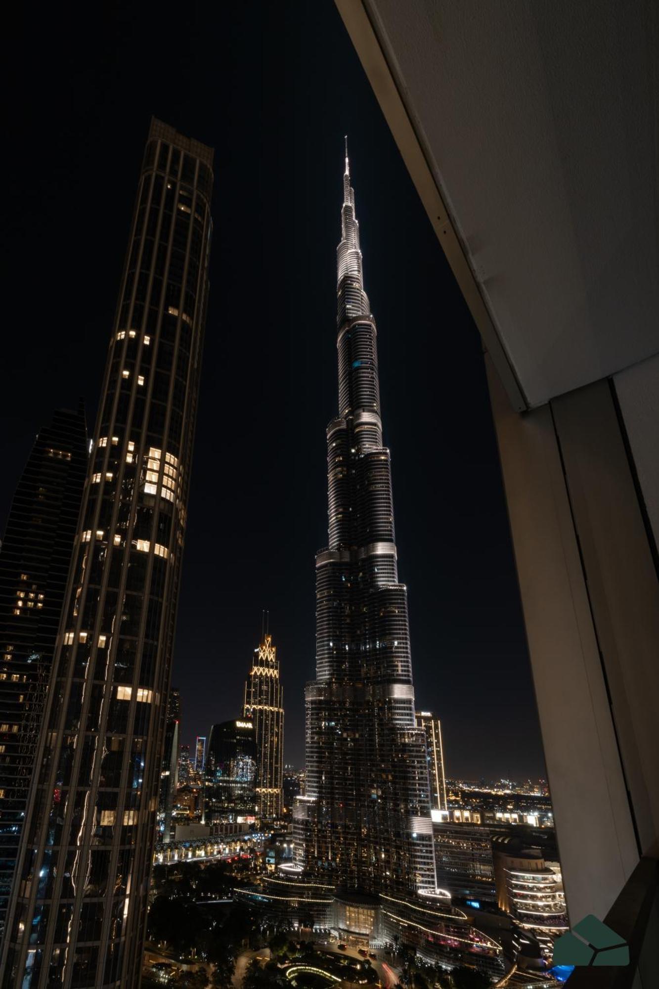 Grande Tranquil 2br Next To Opera By Bms * Dubai