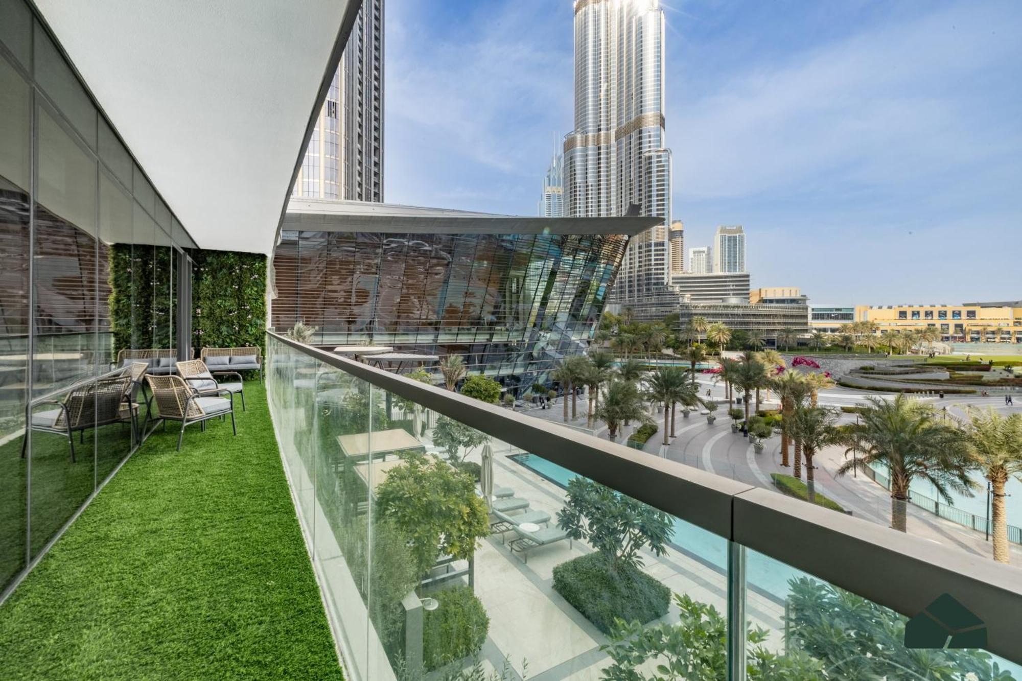 Grande Tranquil 2br Next To Opera By Bms Dubai