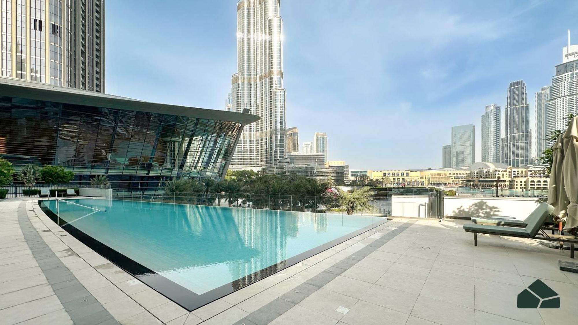 Grande Tranquil 2br Next To Opera By Bms Apartment